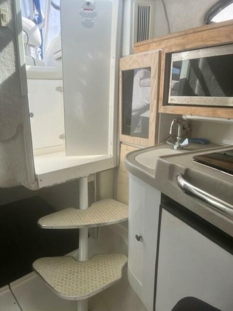 29ft Wellcraft Yacht For Sale