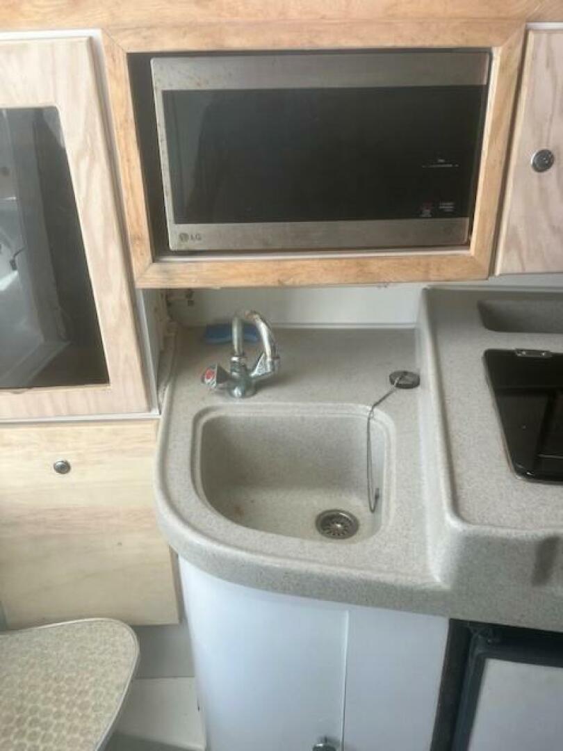 29ft Wellcraft Yacht For Sale