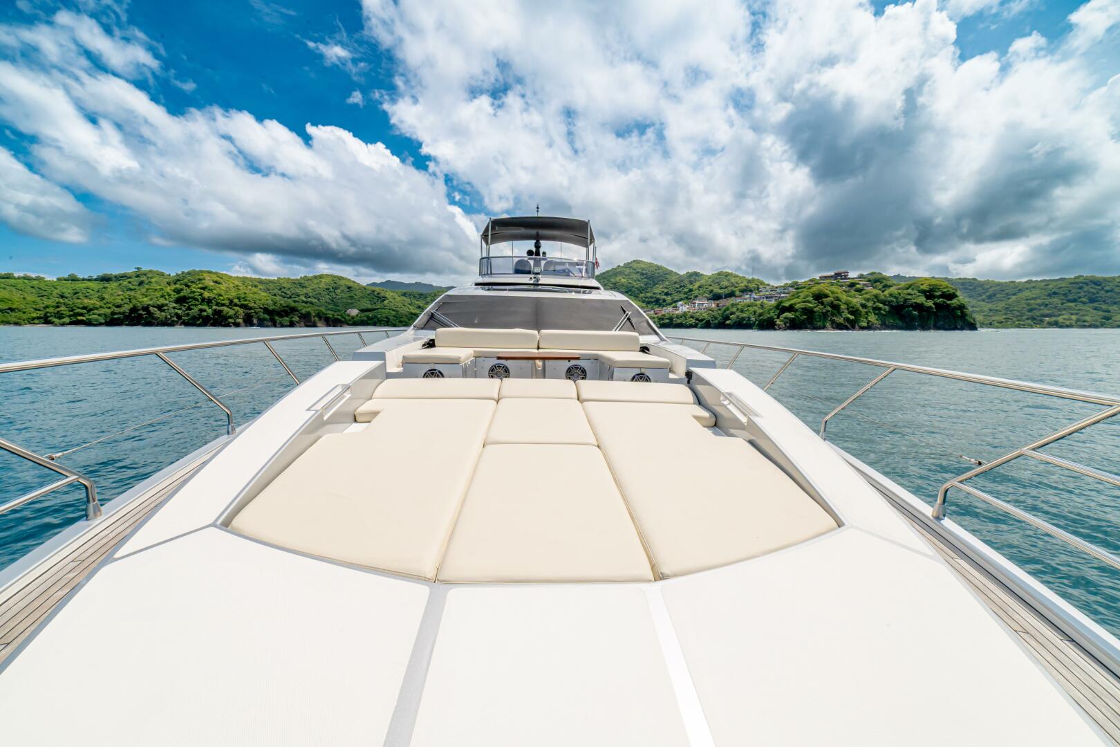 2017 Azimut 77 
