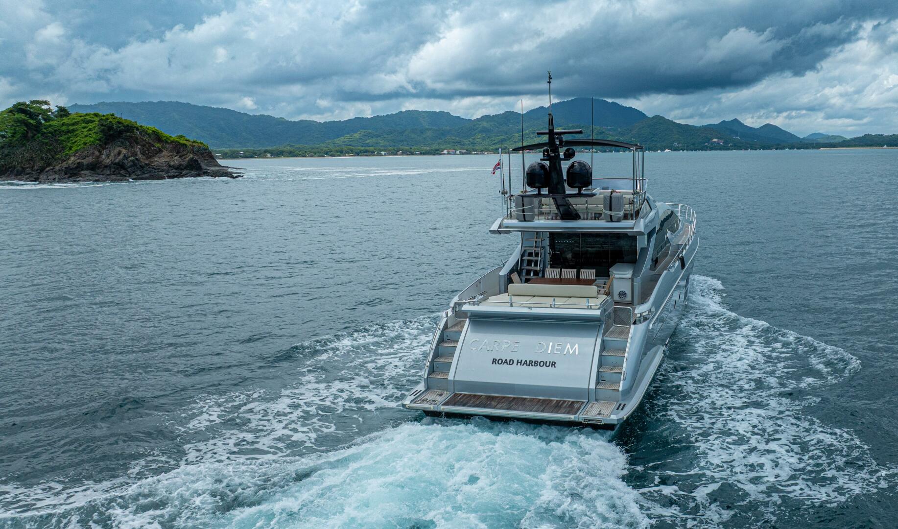 2017 Azimut 77 