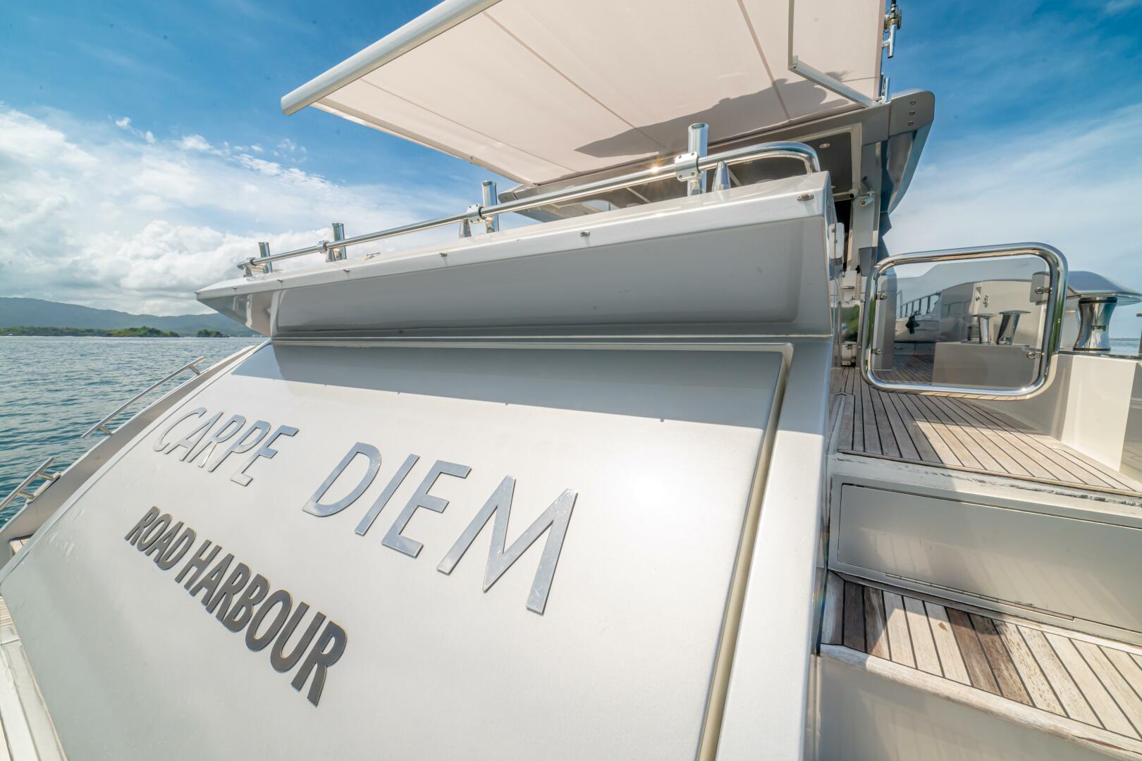 2017 Azimut 77 