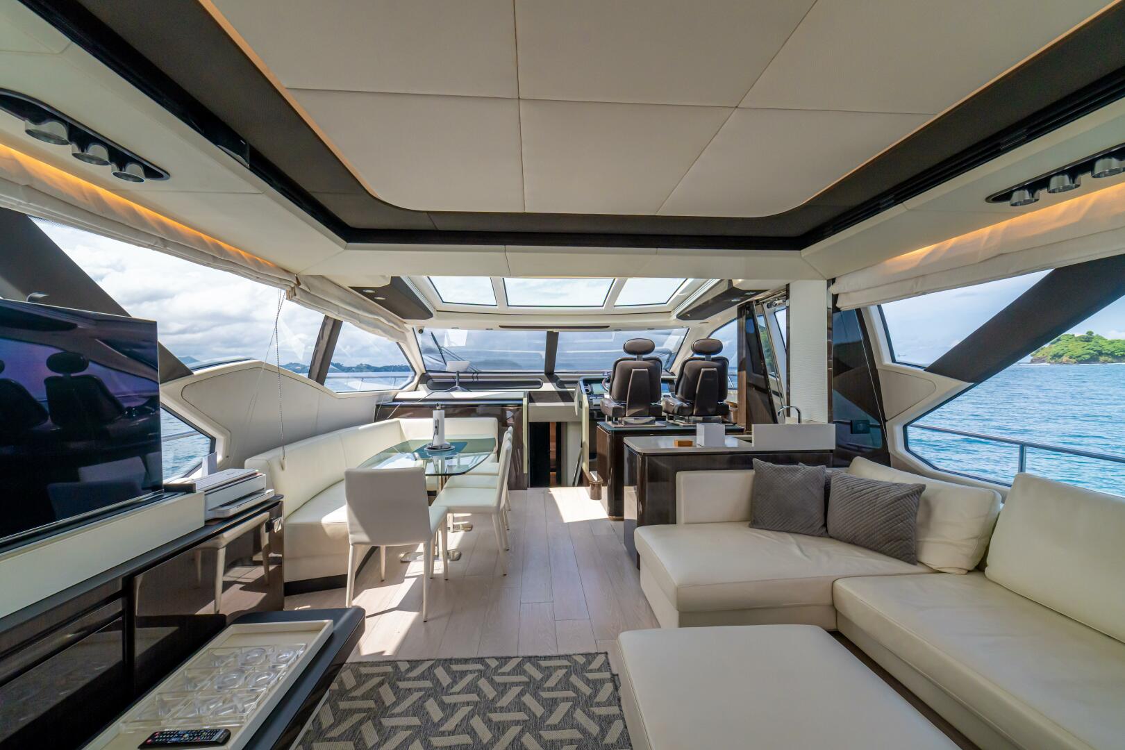2017 Azimut 77 