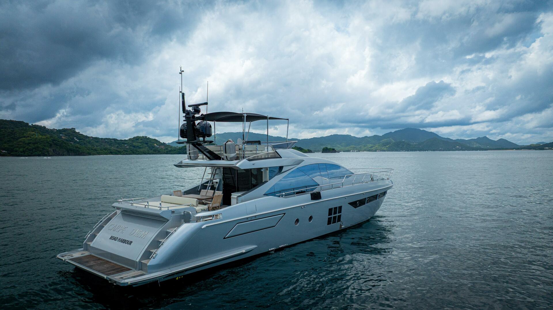 2017 Azimut 77 