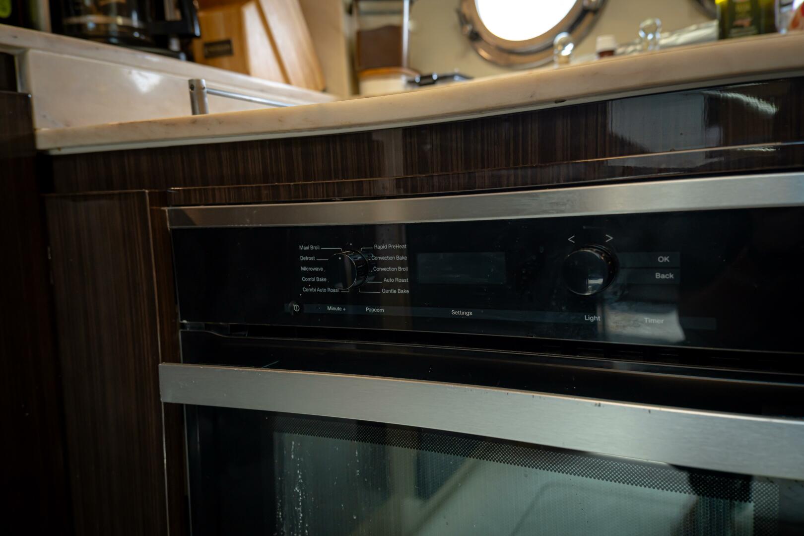 2017 Azimut 77 