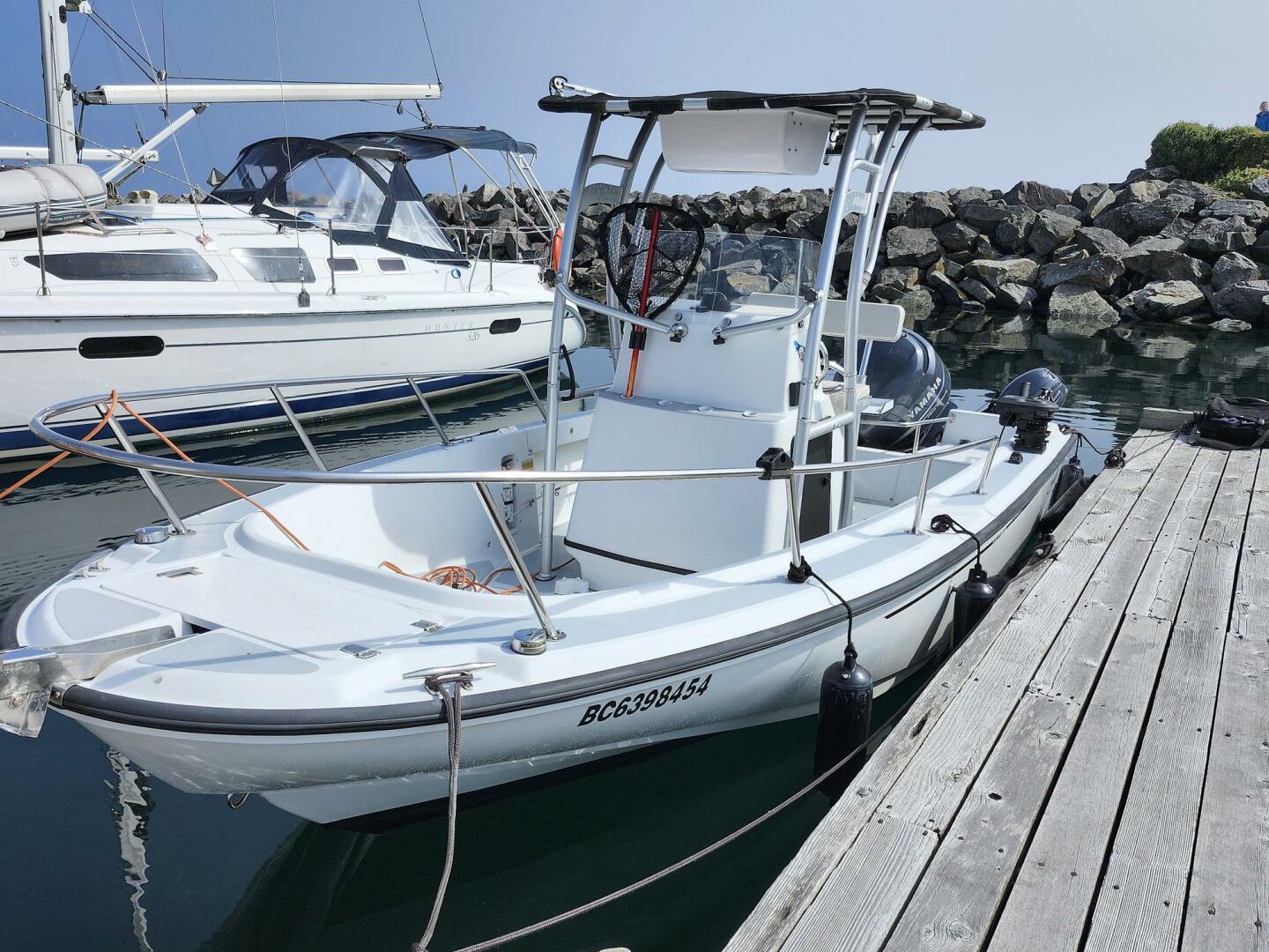 20ft Boston Whaler Yacht For Sale