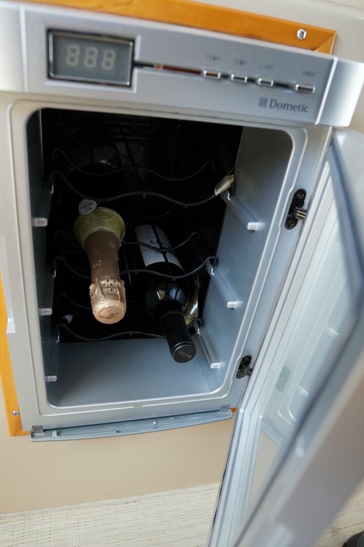 E Ticket 30ft Cutwater Yacht For Sale