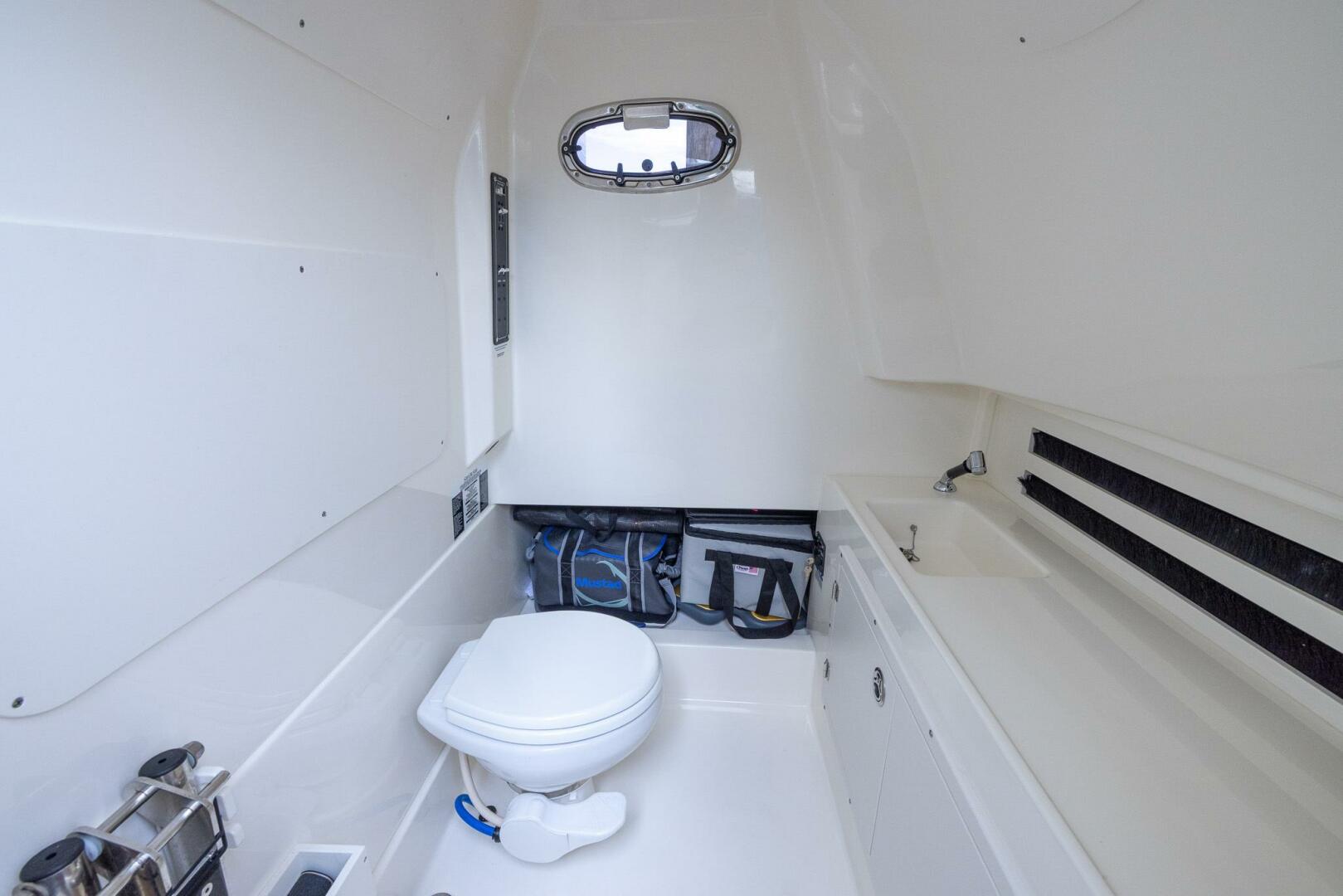 REEL DANCER 33ft Boston Whaler Yacht For Sale