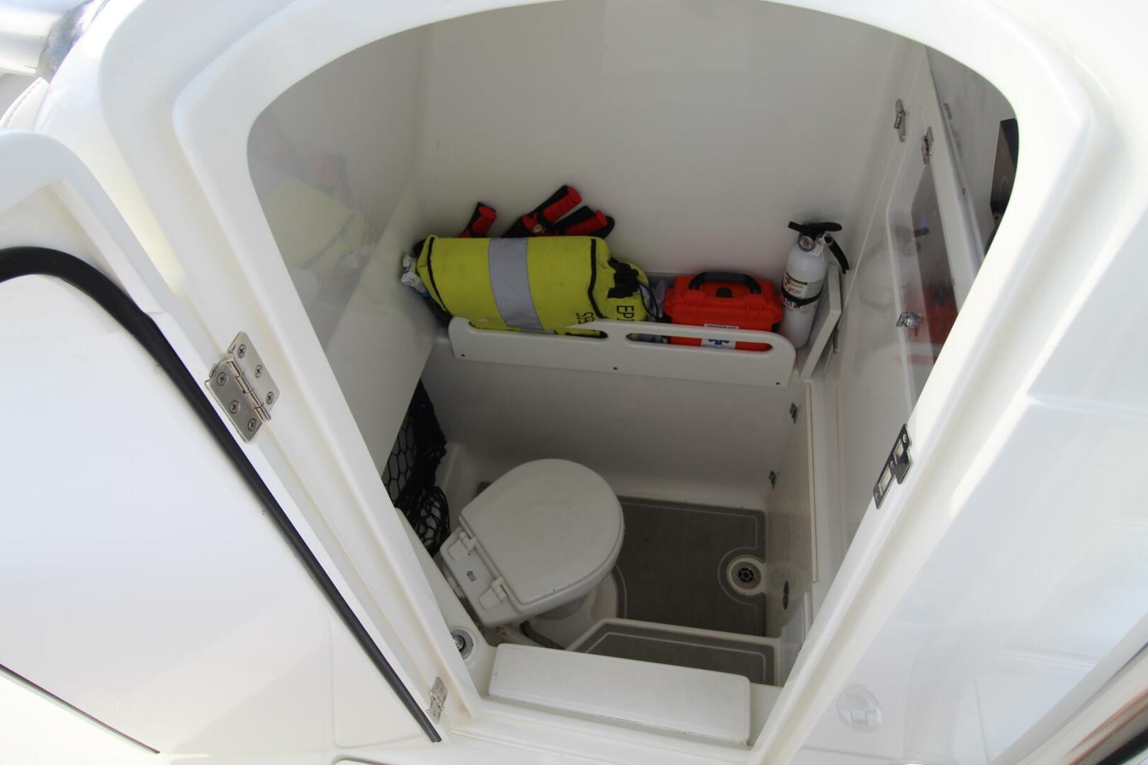 30ft Jupiter Yacht For Sale