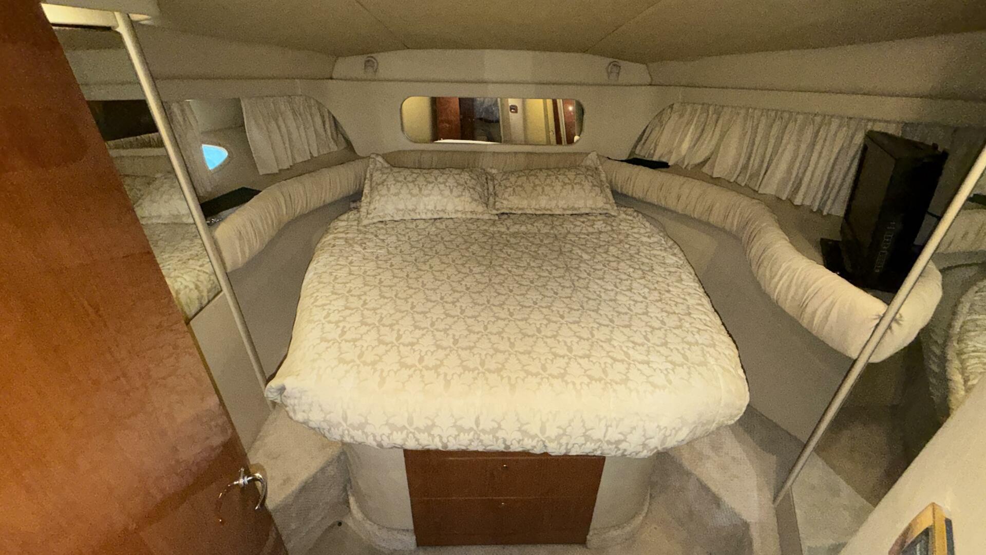 Our Way 38ft Sea Ray Yacht For Sale