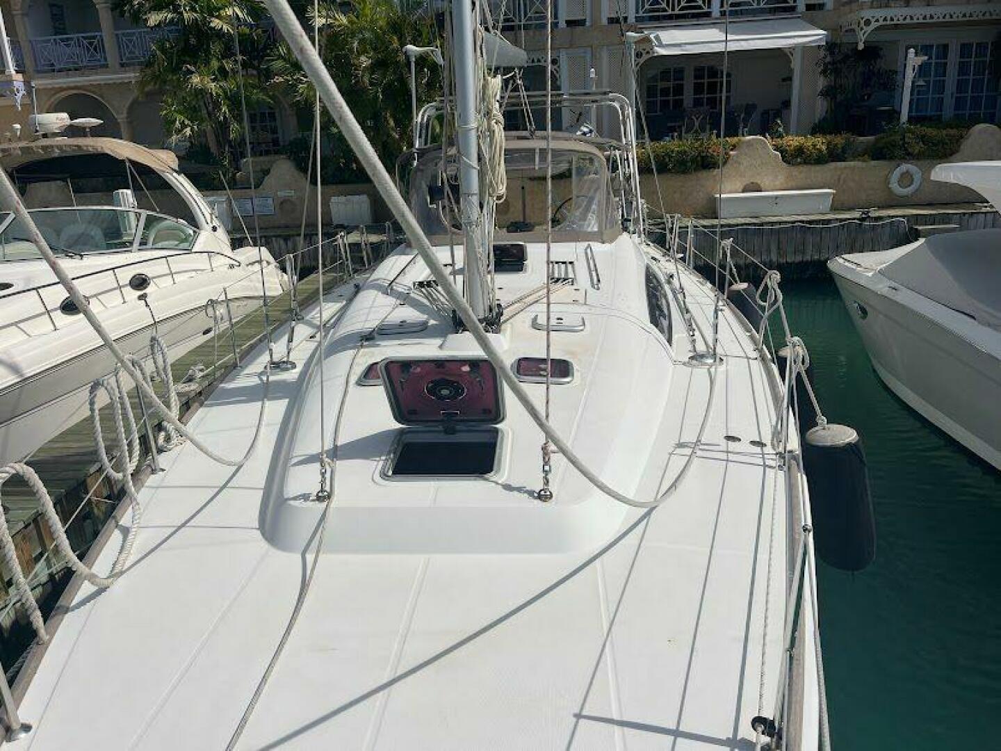 HYDRO THERAPY 50ft Beneteau Yacht For Sale