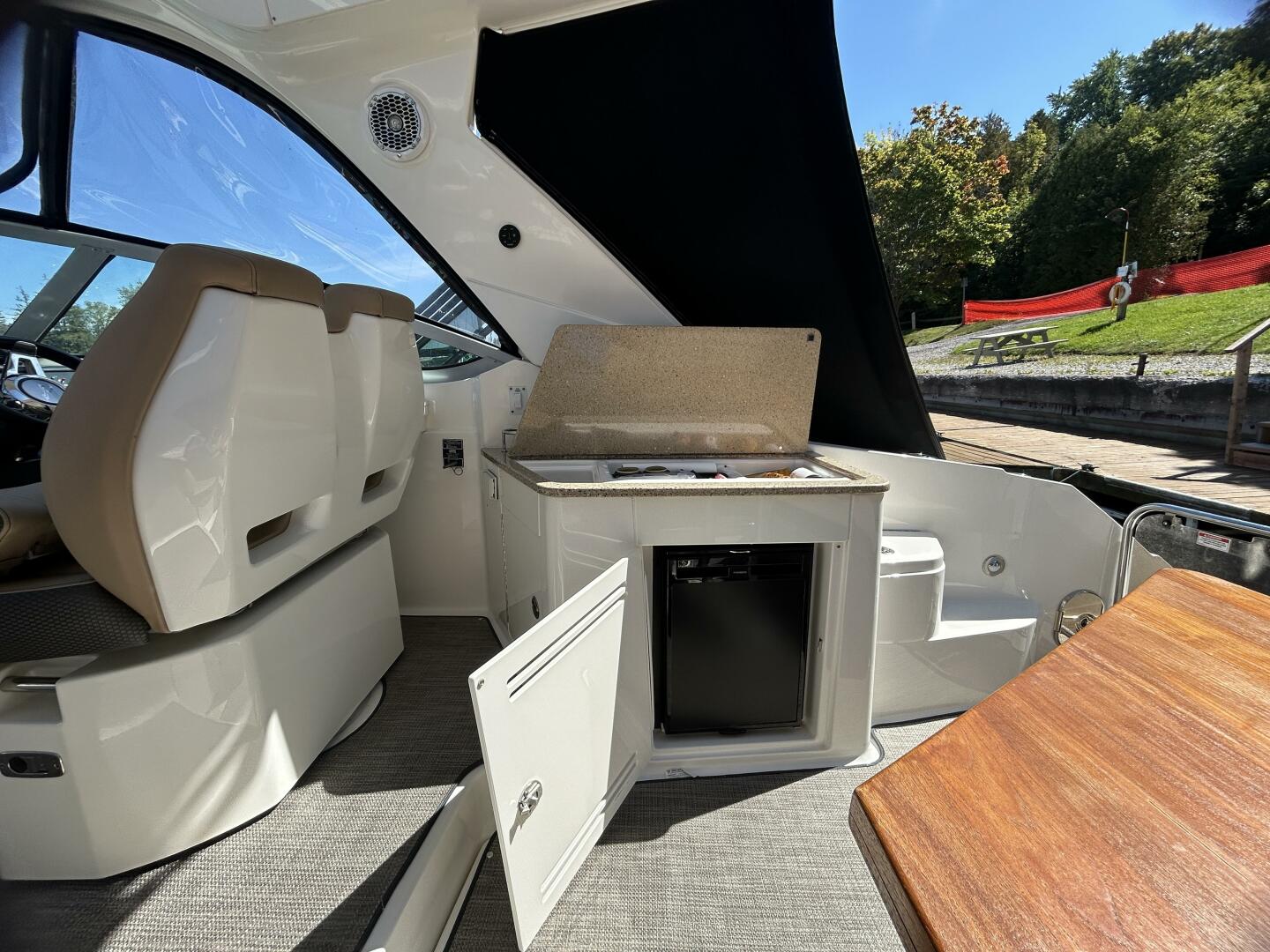 35ft Sea Ray Yacht For Sale