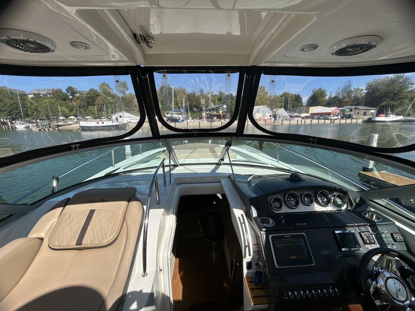 35ft Sea Ray Yacht For Sale