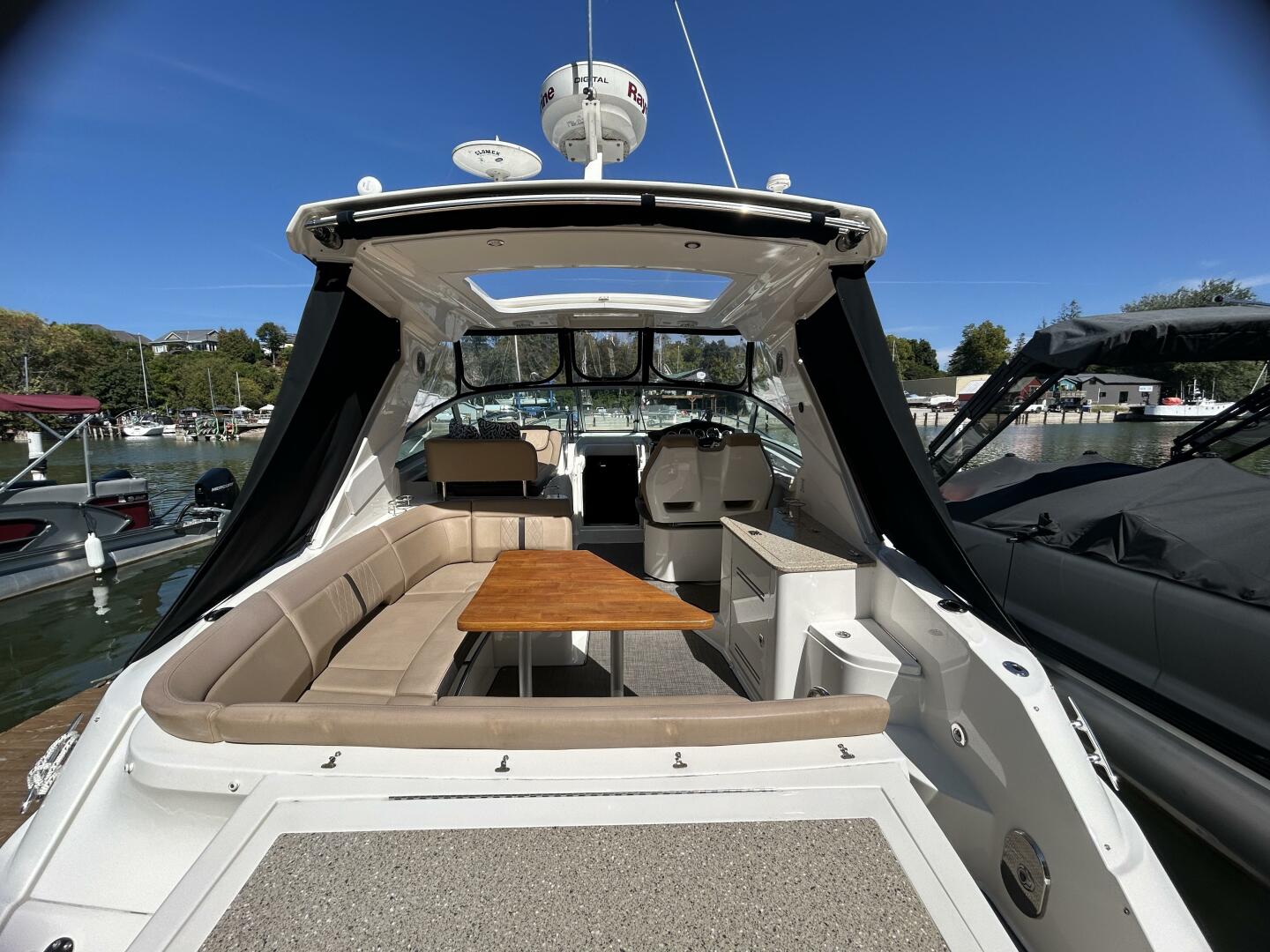 35ft Sea Ray Yacht For Sale