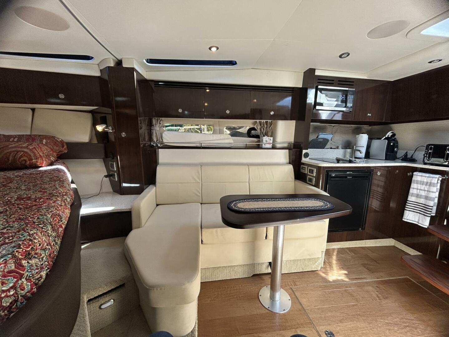 35ft Sea Ray Yacht For Sale