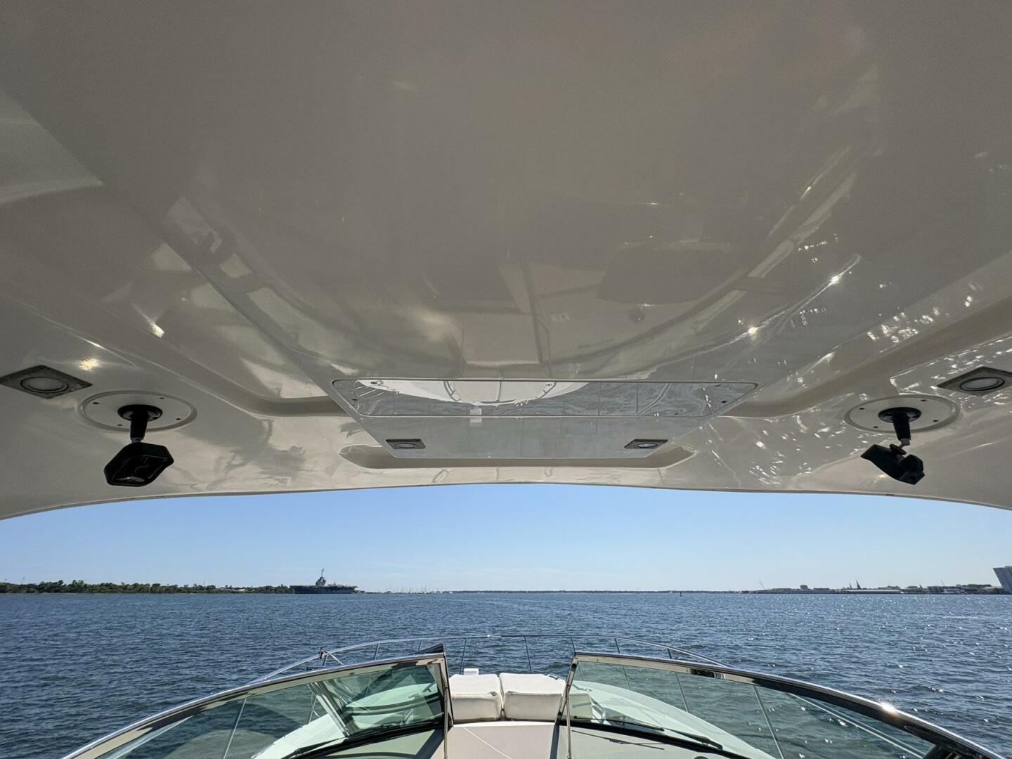 100MILL 35ft Sea Ray Yacht For Sale