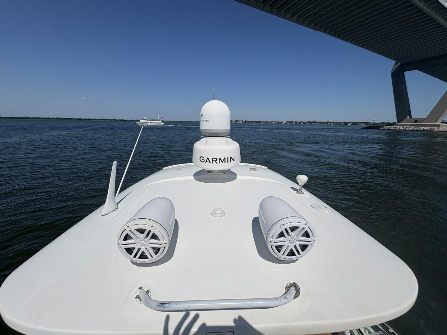 100MILL 35ft Sea Ray Yacht For Sale
