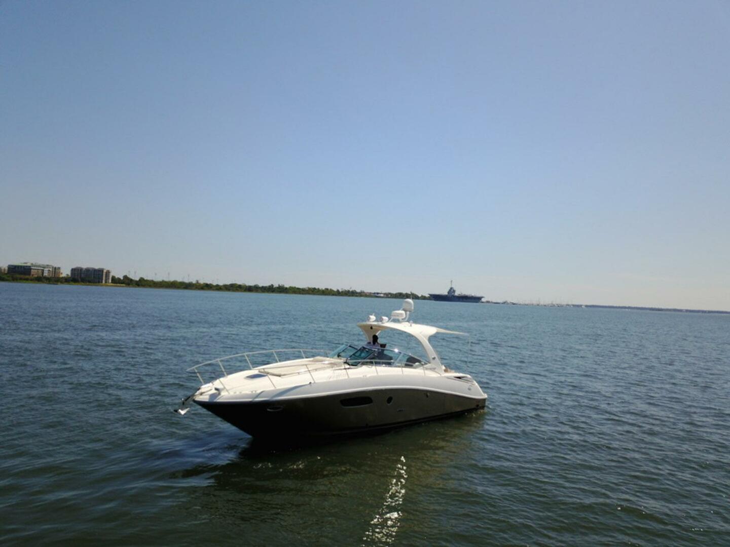 100MILL 35ft Sea Ray Yacht For Sale
