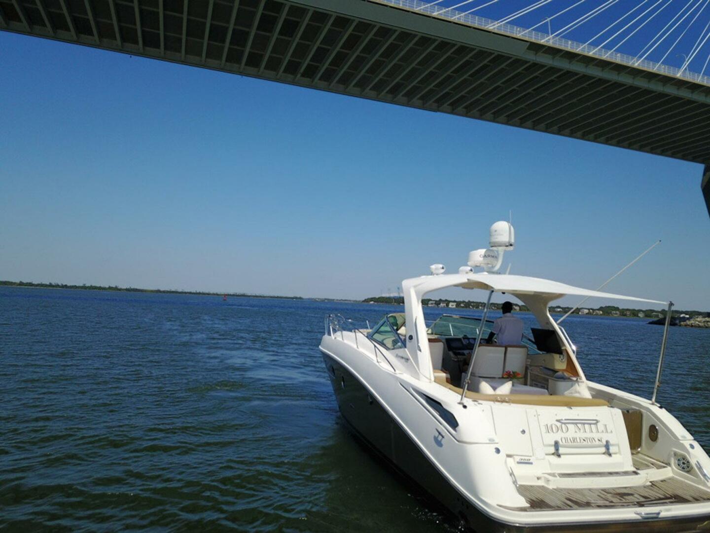100MILL 35ft Sea Ray Yacht For Sale