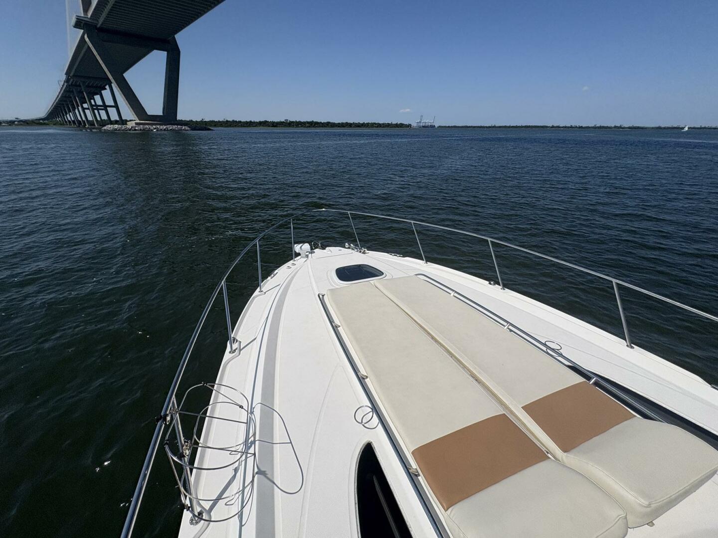 100MILL 35ft Sea Ray Yacht For Sale