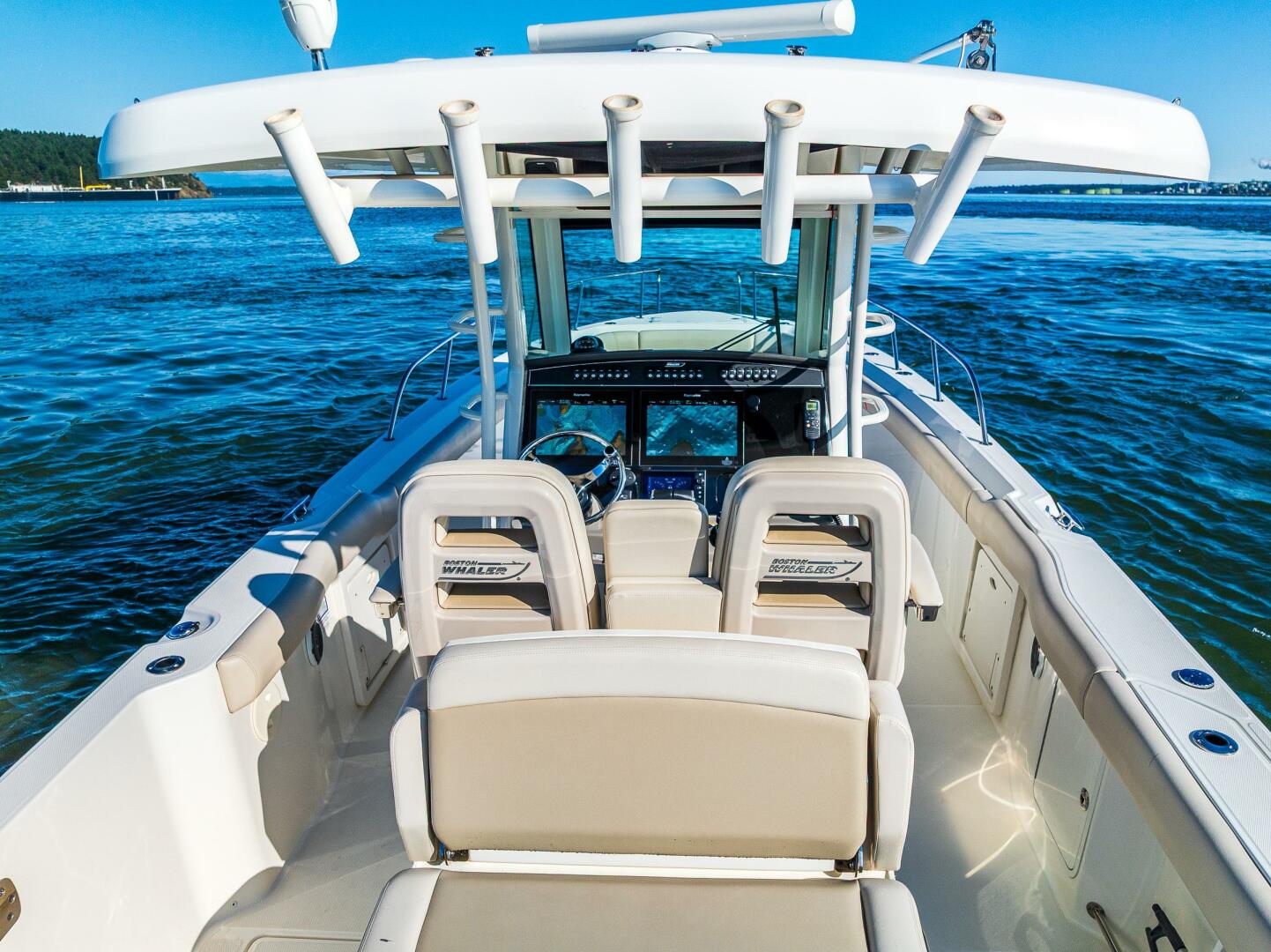 33ft Boston Whaler Yacht For Sale