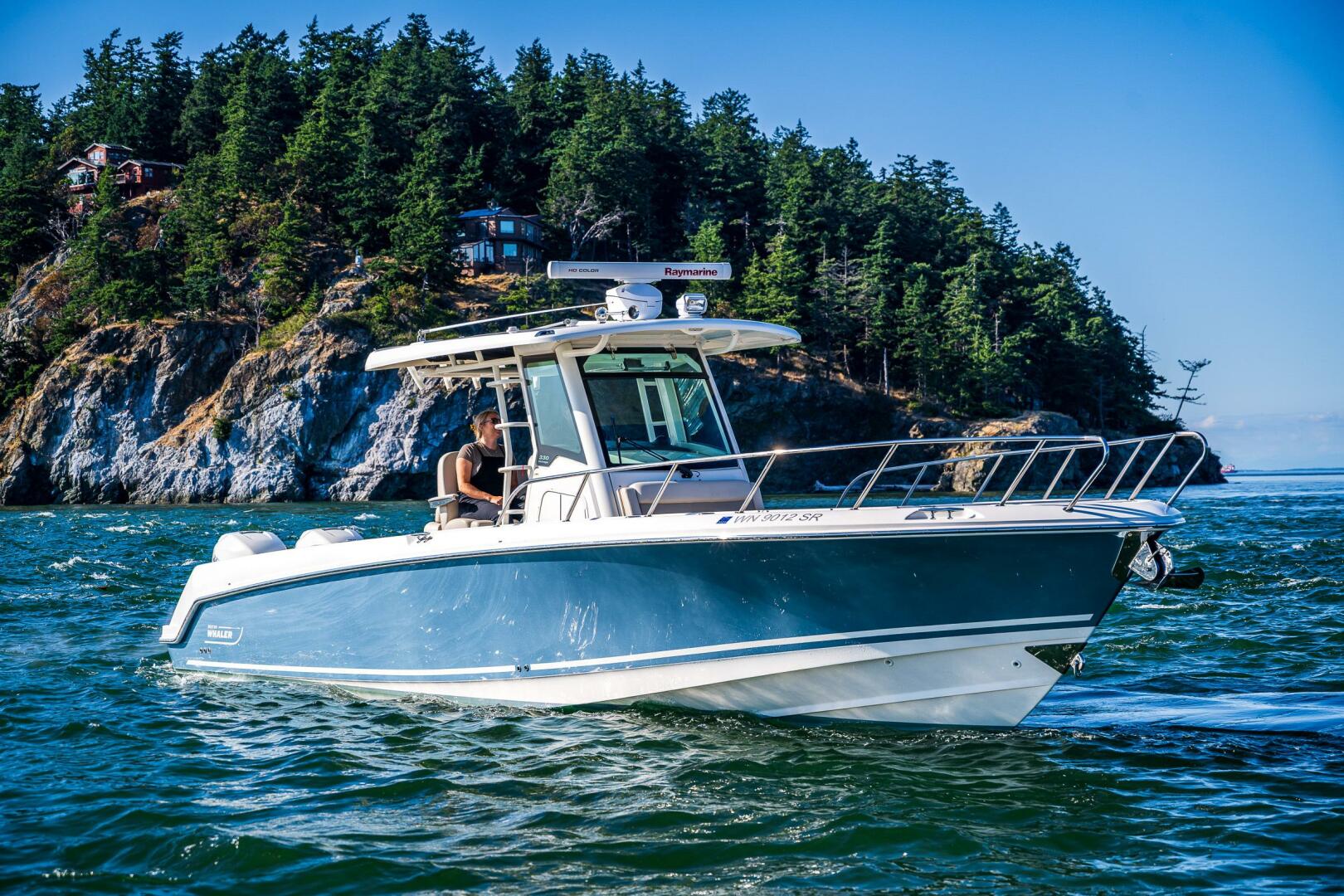 33ft Boston Whaler Yacht For Sale