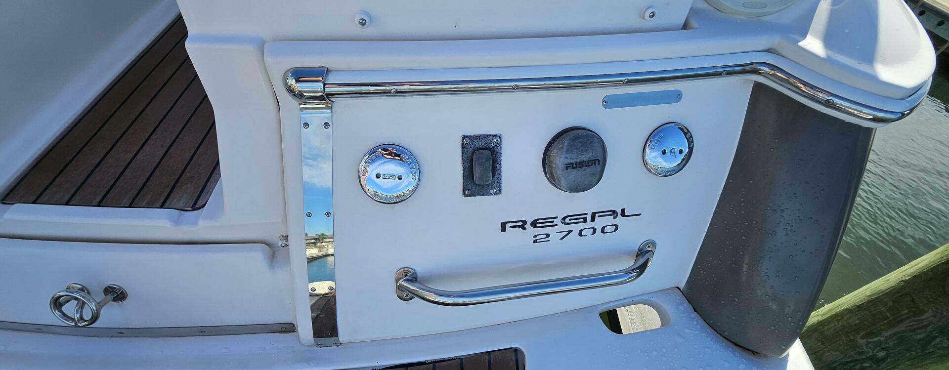 27ft Regal Yacht For Sale