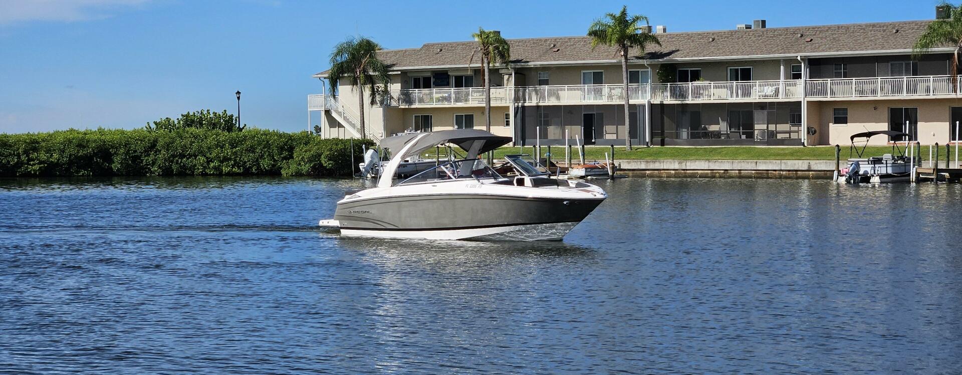 27ft Regal Yacht For Sale