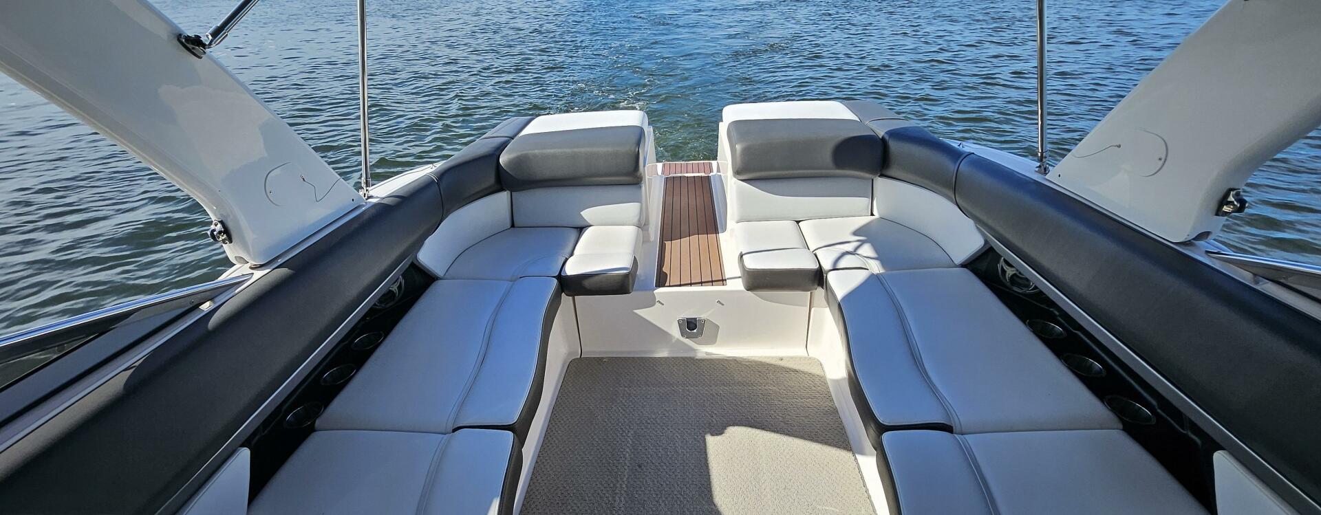 27ft Regal Yacht For Sale