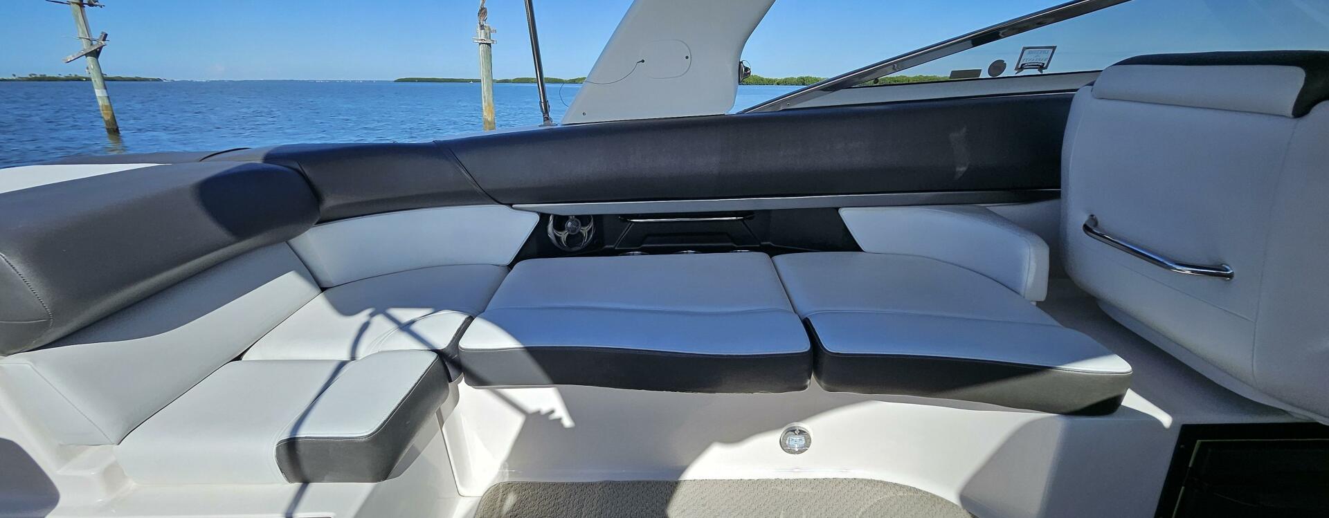 27ft Regal Yacht For Sale