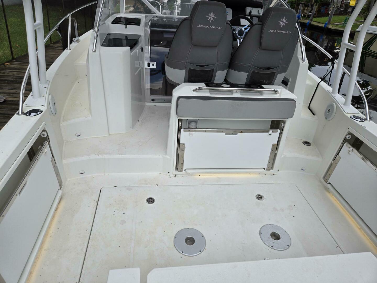 29ft Jeanneau Yacht For Sale