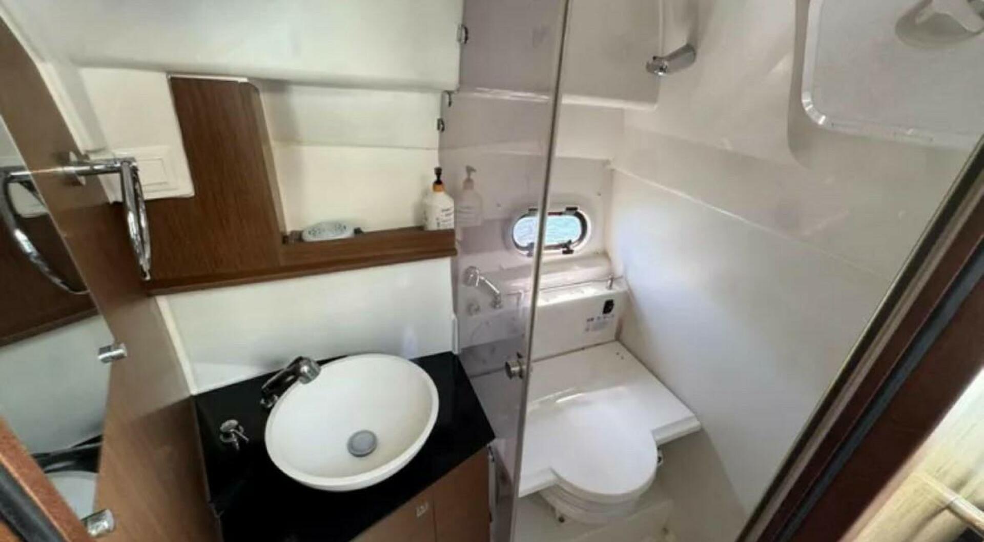 29ft Jeanneau Yacht For Sale