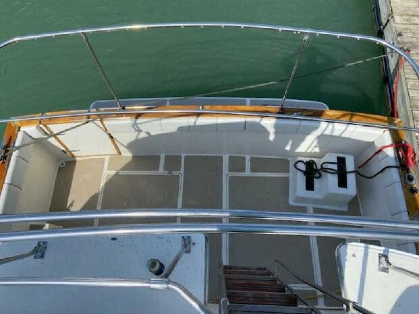 38ft Bayliner Yacht For Sale