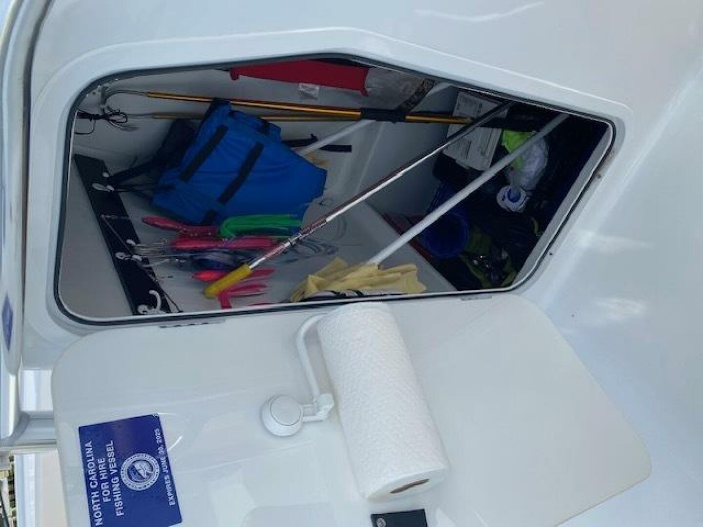 28ft Irving Forbes Yacht For Sale