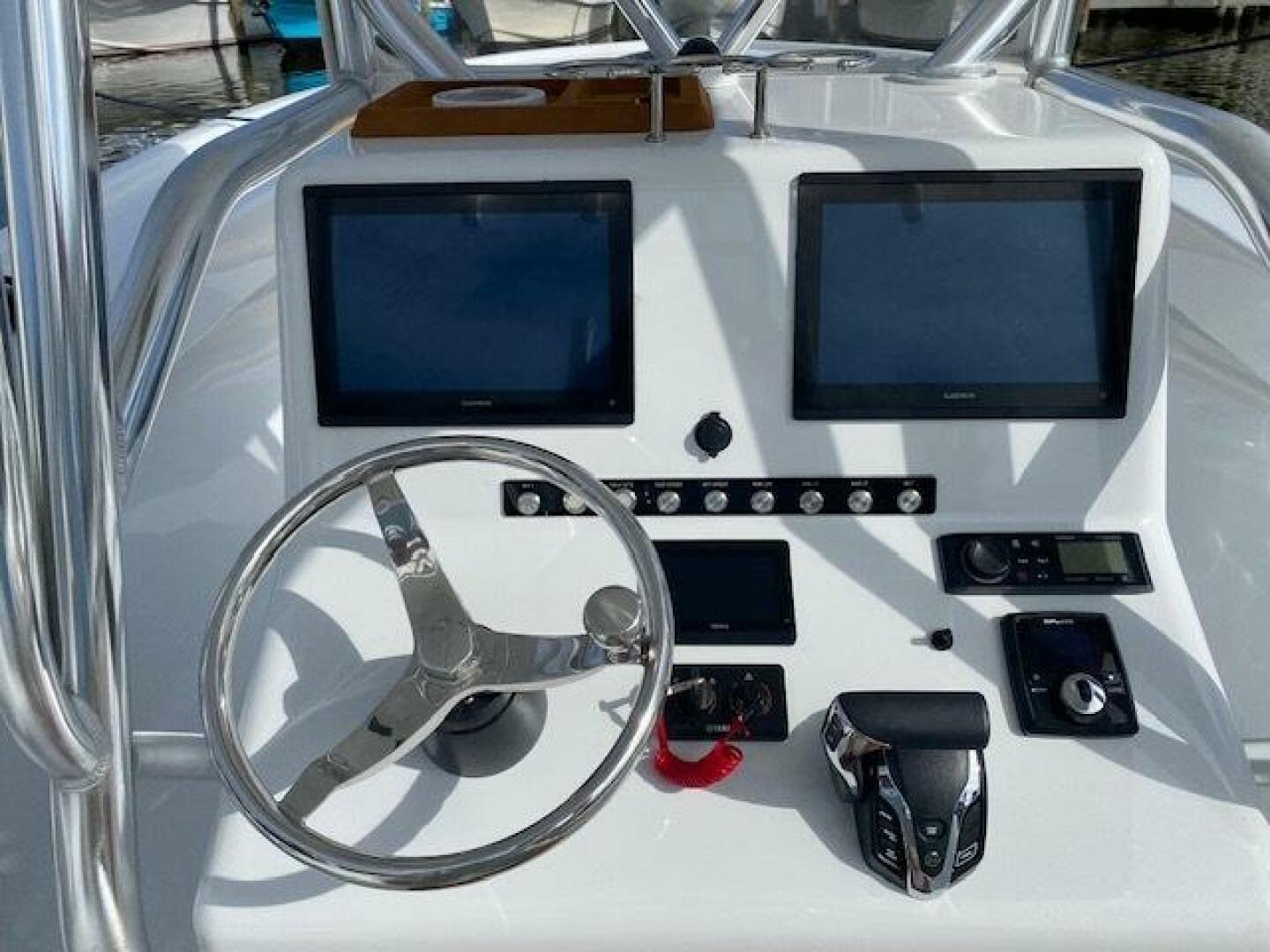 28ft Irving Forbes Yacht For Sale