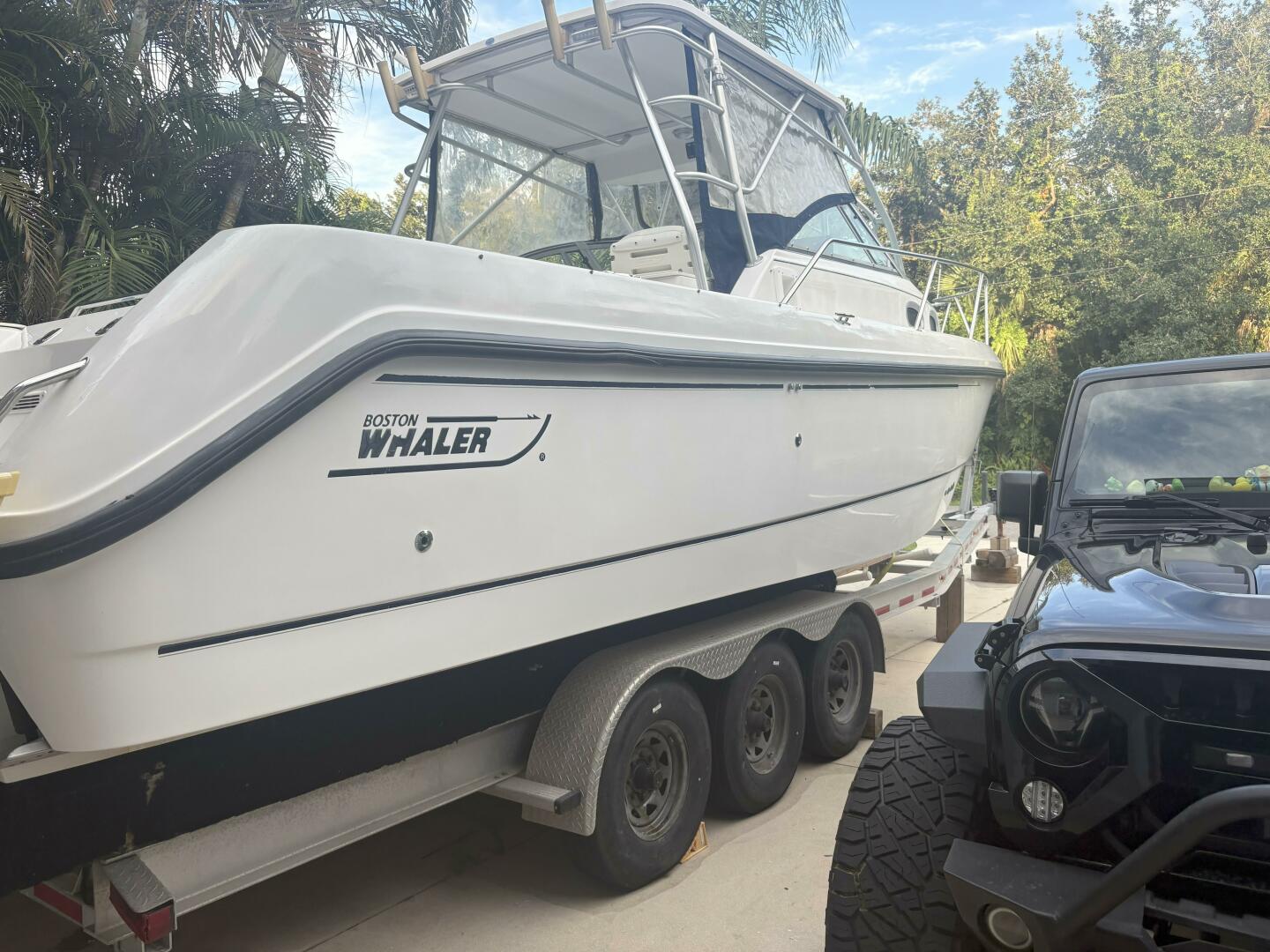 28ft Boston Whaler Yacht For Sale