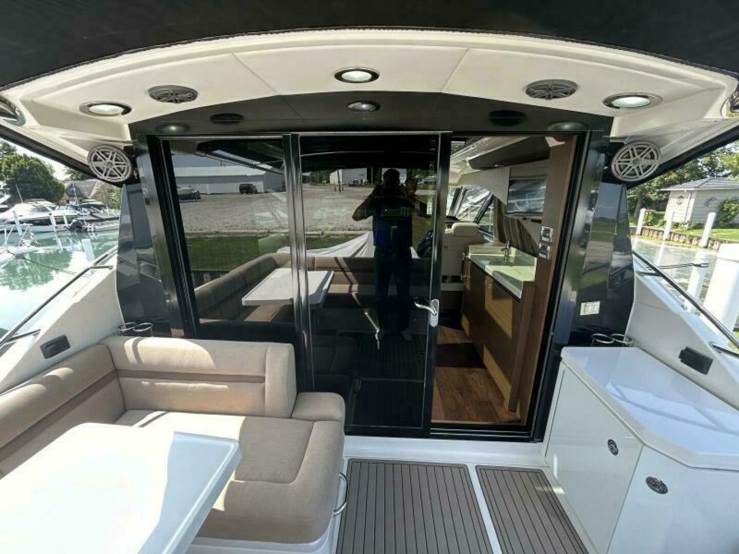 51ft Sea Ray Yacht For Sale