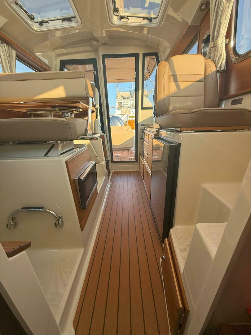 ANIMA GEMELLA 27ft Ranger Tugs Yacht For Sale