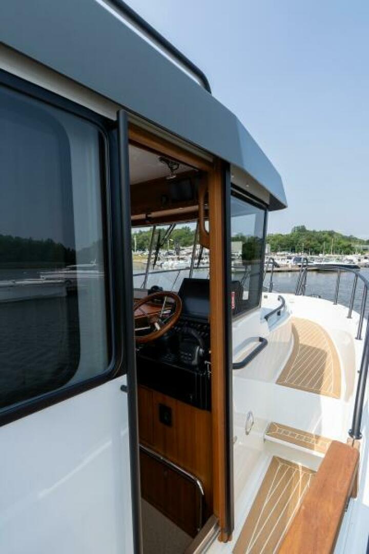 Stock 5 32ft Targa Yacht For Sale