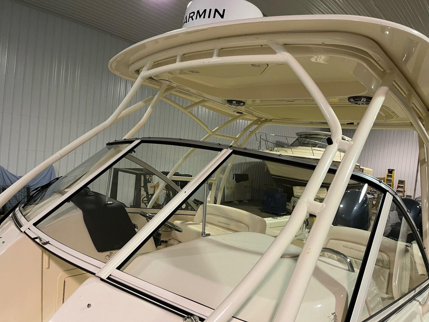 25ft Grady White Yacht For Sale