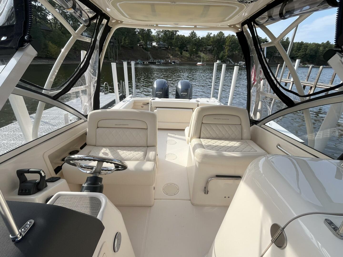 25ft Grady White Yacht For Sale