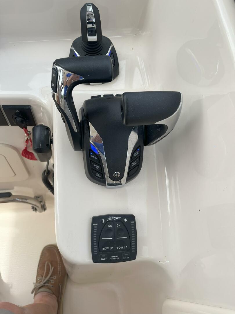 25ft Grady White Yacht For Sale