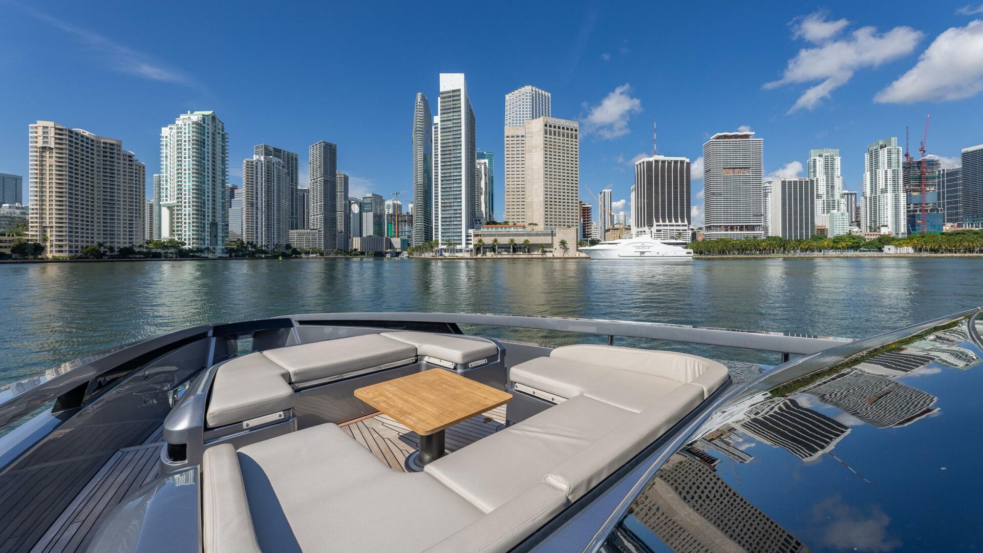 CIAO 80ft Pershing Yacht For Sale