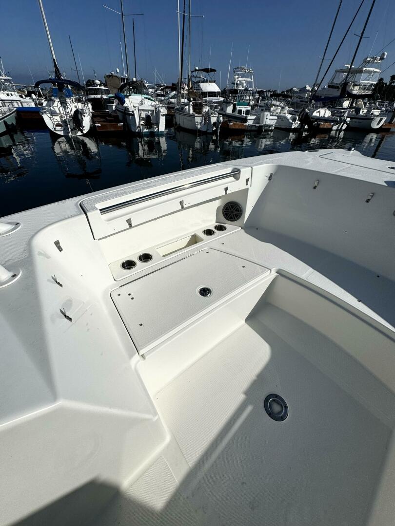 29ft World Cat Yacht For Sale