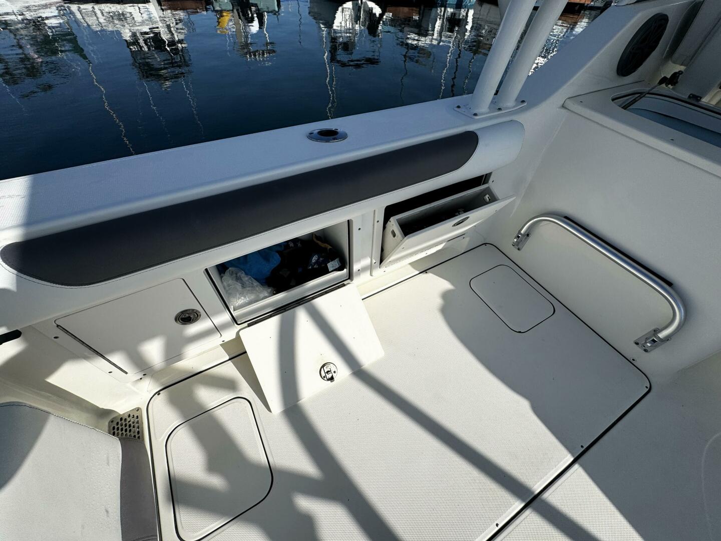 29ft World Cat Yacht For Sale