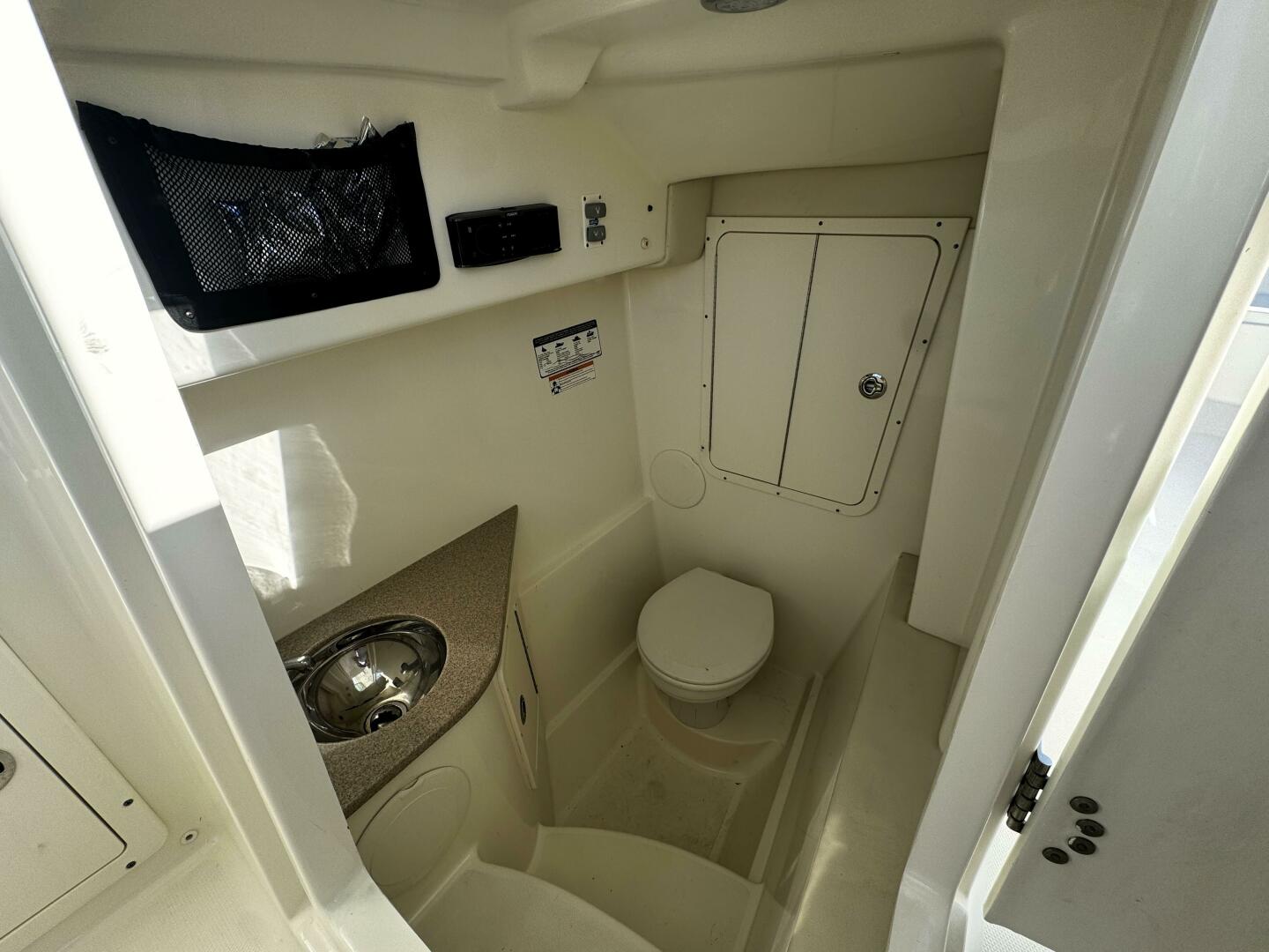 29ft World Cat Yacht For Sale