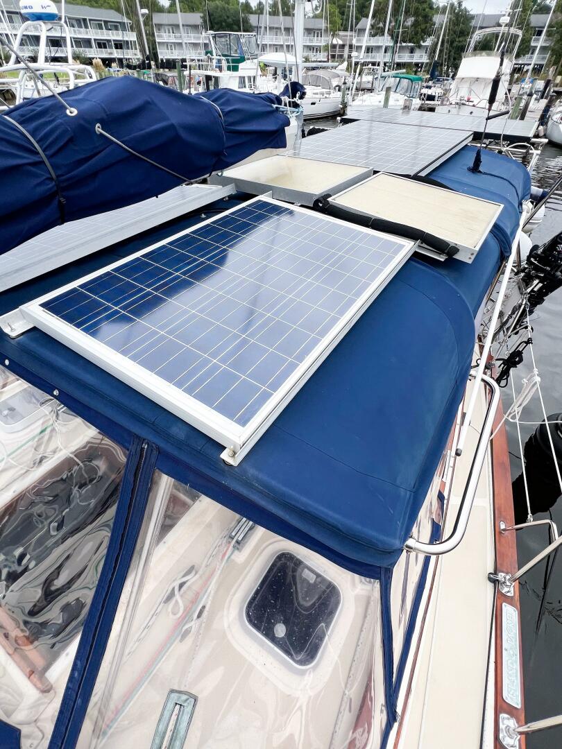 DELICIA 40ft Island Packet Yacht For Sale