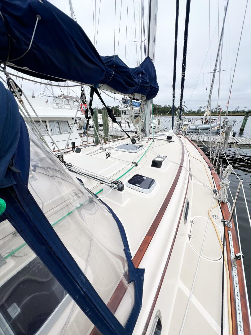 DELICIA 40ft Island Packet Yacht For Sale