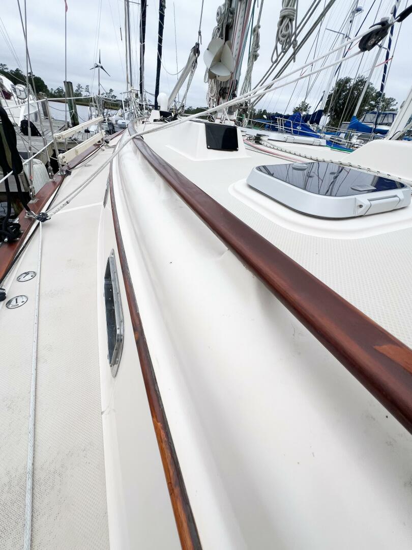 DELICIA 40ft Island Packet Yacht For Sale