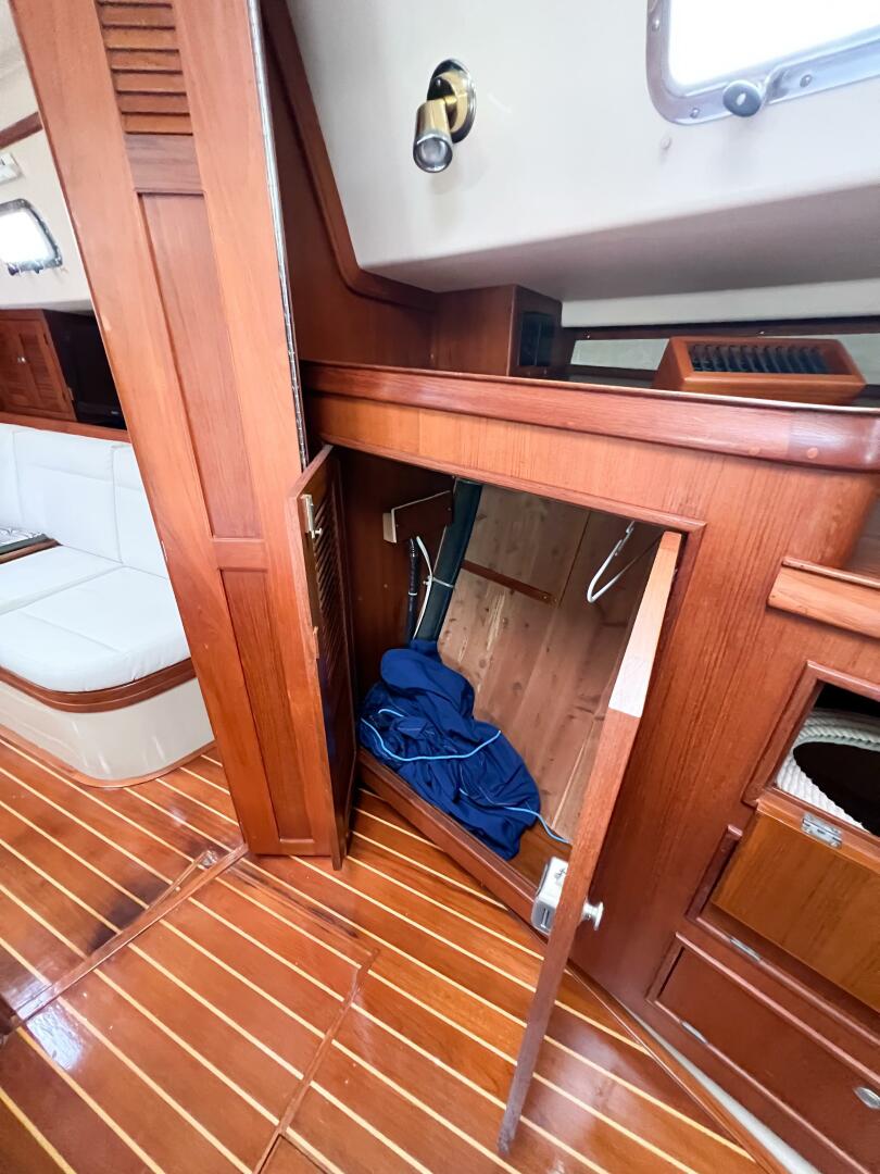 DELICIA 40ft Island Packet Yacht For Sale