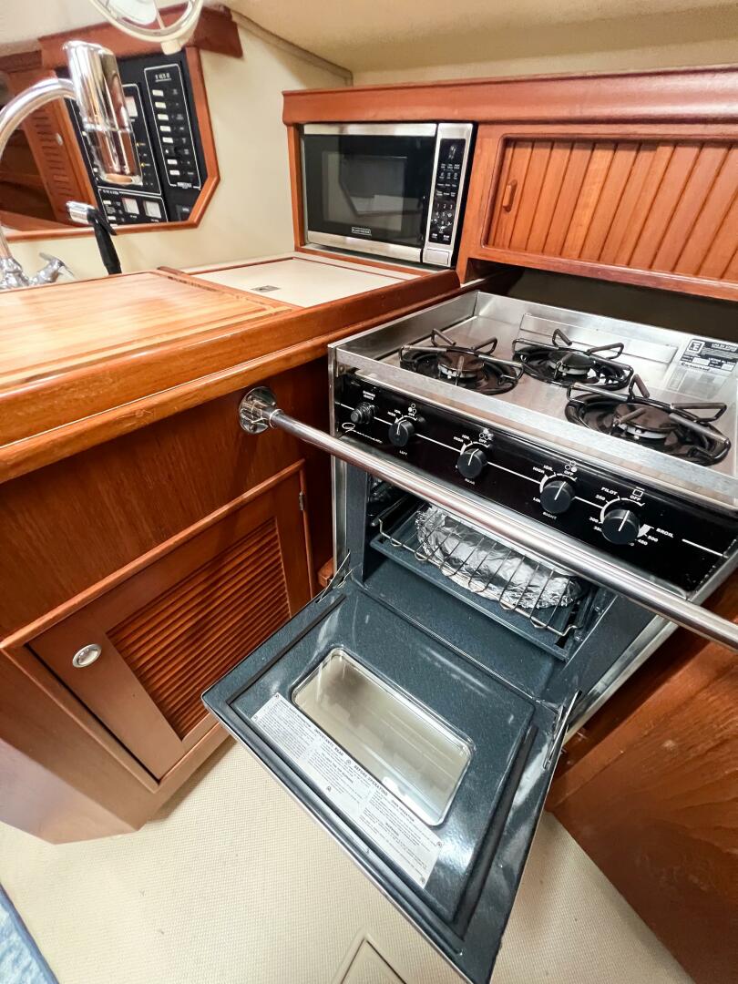 DELICIA 40ft Island Packet Yacht For Sale